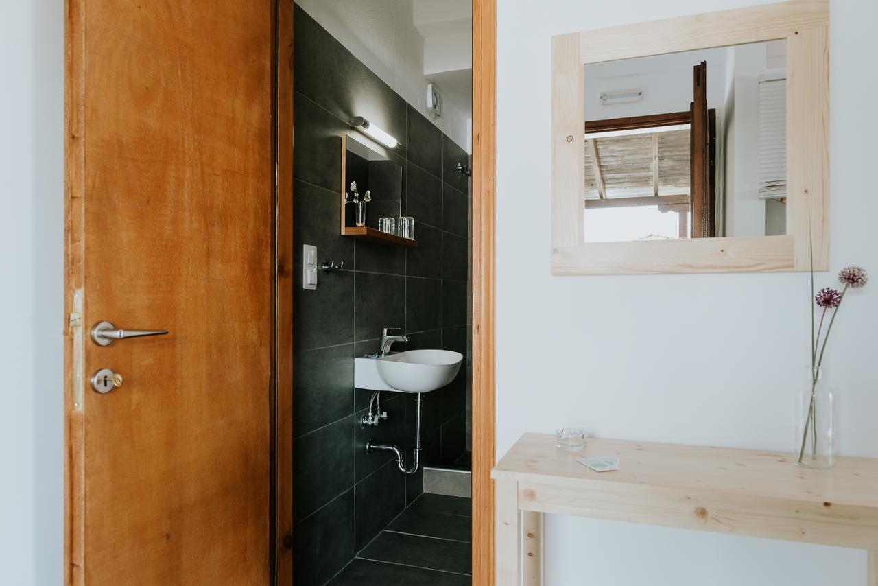 Avli Apartments Pyrgadikia Eksteriør bilde