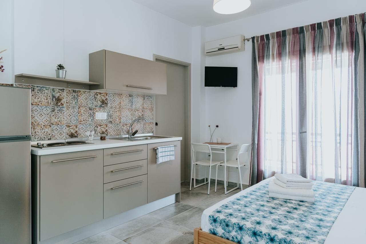 Avli Apartments Pyrgadikia Eksteriør bilde
